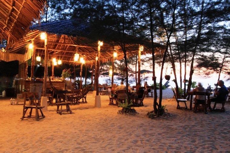 หาปลา บีช คอทเทจ Hotel Koh Kho Khao Island ภายนอก รูปภาพ